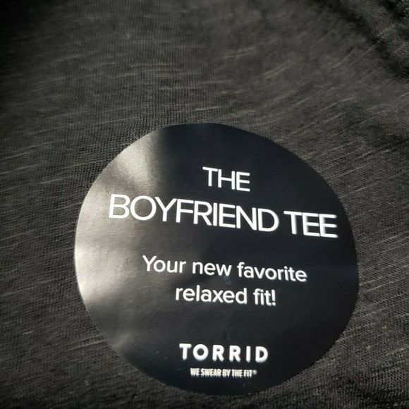 Torrid Black Short Sleeve Shirt Relaxed Fit Boyfriend Premium Tee - Picture 6 of 10